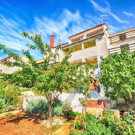 Fuer 5 Personen Ca 65 Qm In Pula, Istrien Istrische Riviera Apartment *