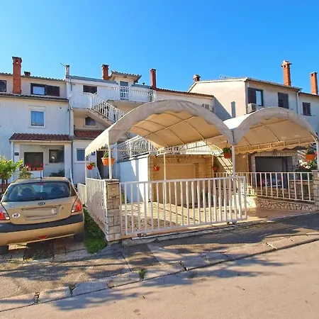 Apartment Fuer 5 Personen Ca 65 Qm In Pula, Istrien Istrische Riviera