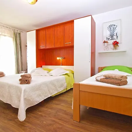 Apartment Fuer 5 Personen Ca 65 Qm In Pula, Istrien Istrische Riviera Pula