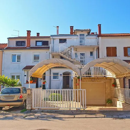Fuer 5 Personen Ca 65 Qm In Pula, Istrien Istrische Riviera Apartment *